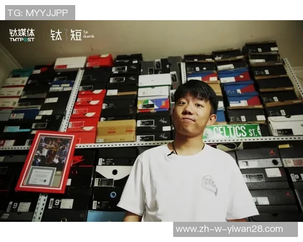 《探索体育收藏世界:以足球和棒球明星卡片为核心的收藏与投资趋势》 《探索体育收藏世界:以足球和棒球明星卡片为核心的收藏与投资趋势》